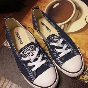 New Converse Slip On Sneakers in Size 6.5